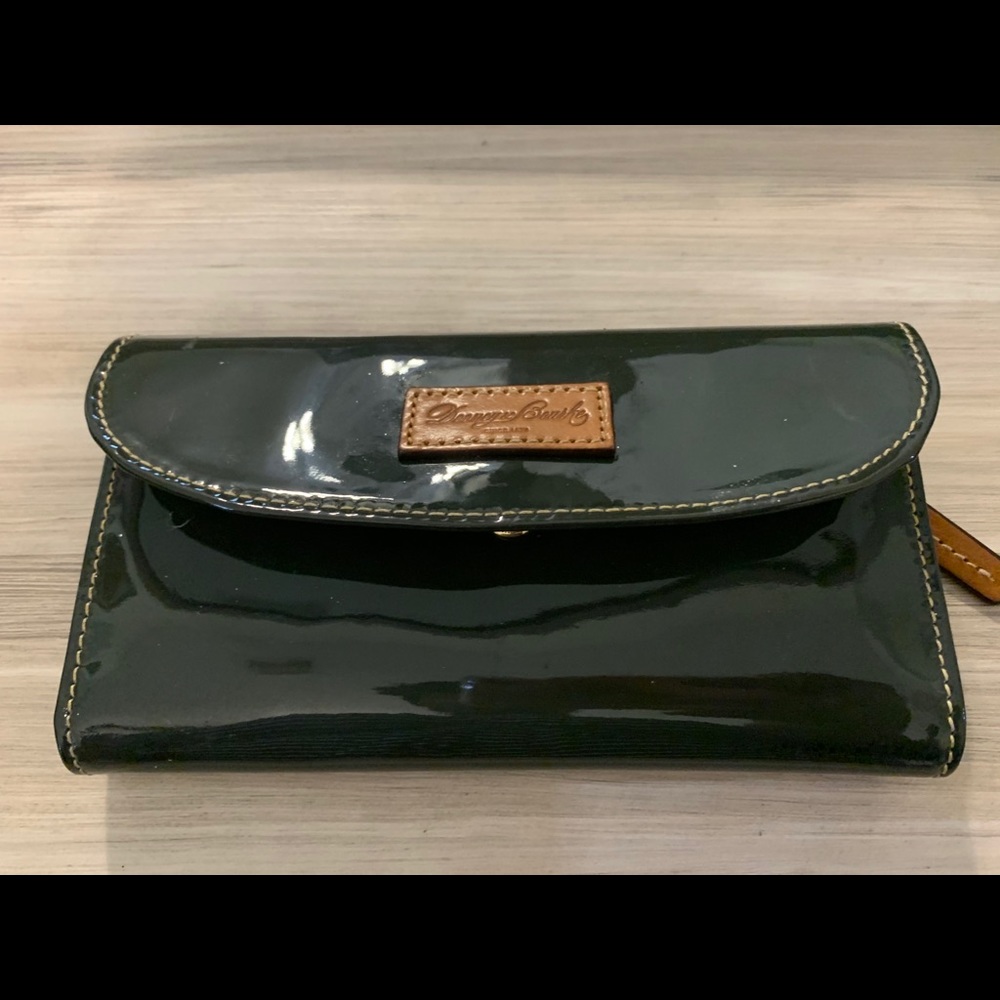 Dooney & Burke wallet